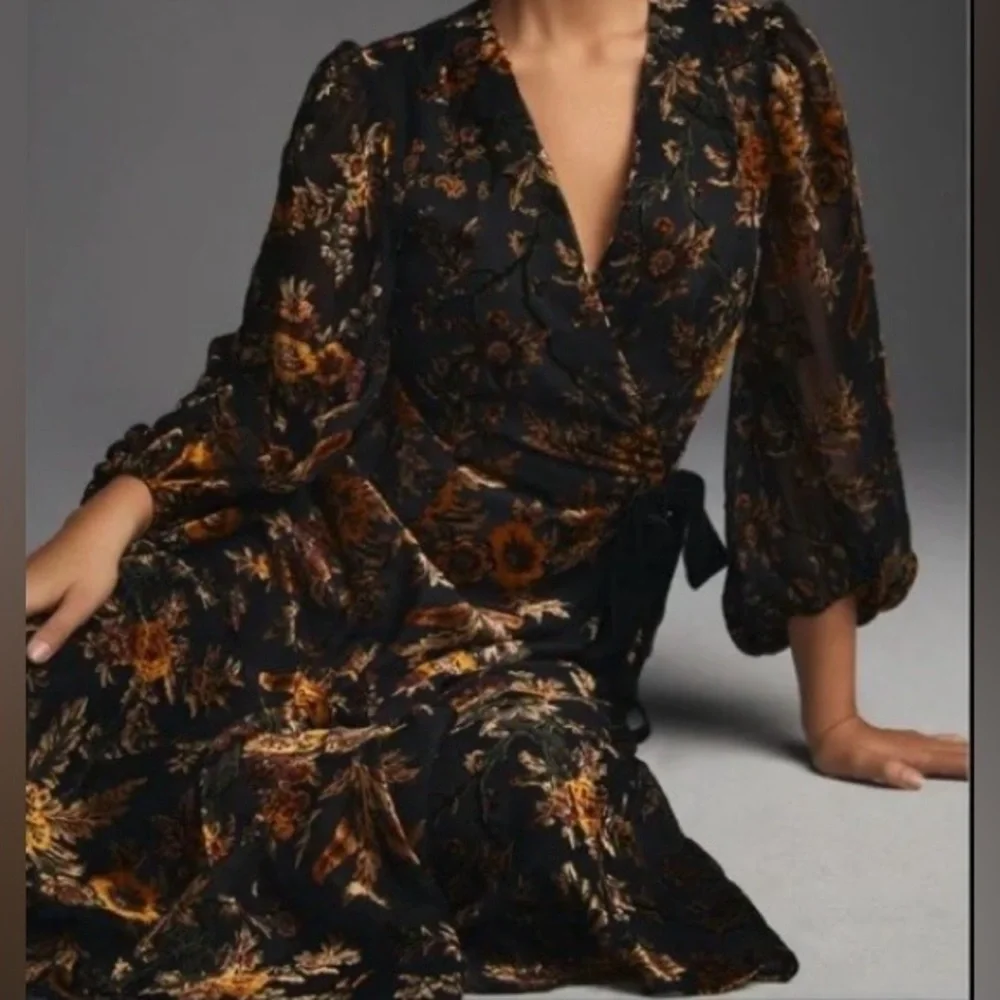 💥PRICE DROP💥 Hutch Amerie Midi Wrap Dress - Picture 2 of 8